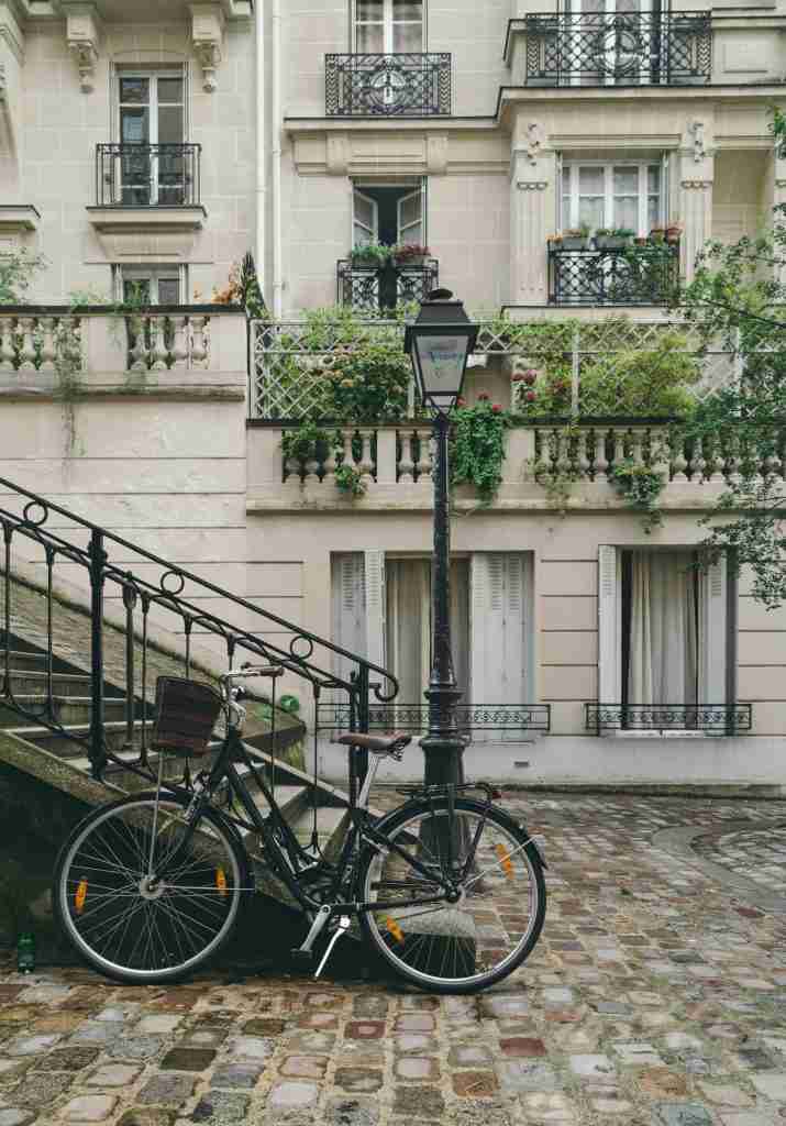 Somewhere in Montmartre/Unsplash 