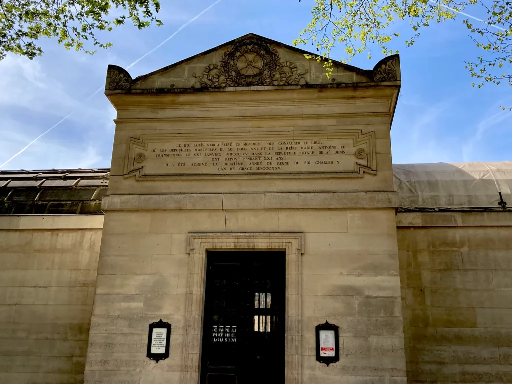 The inscription on Paris'Chapelle expiatoire 