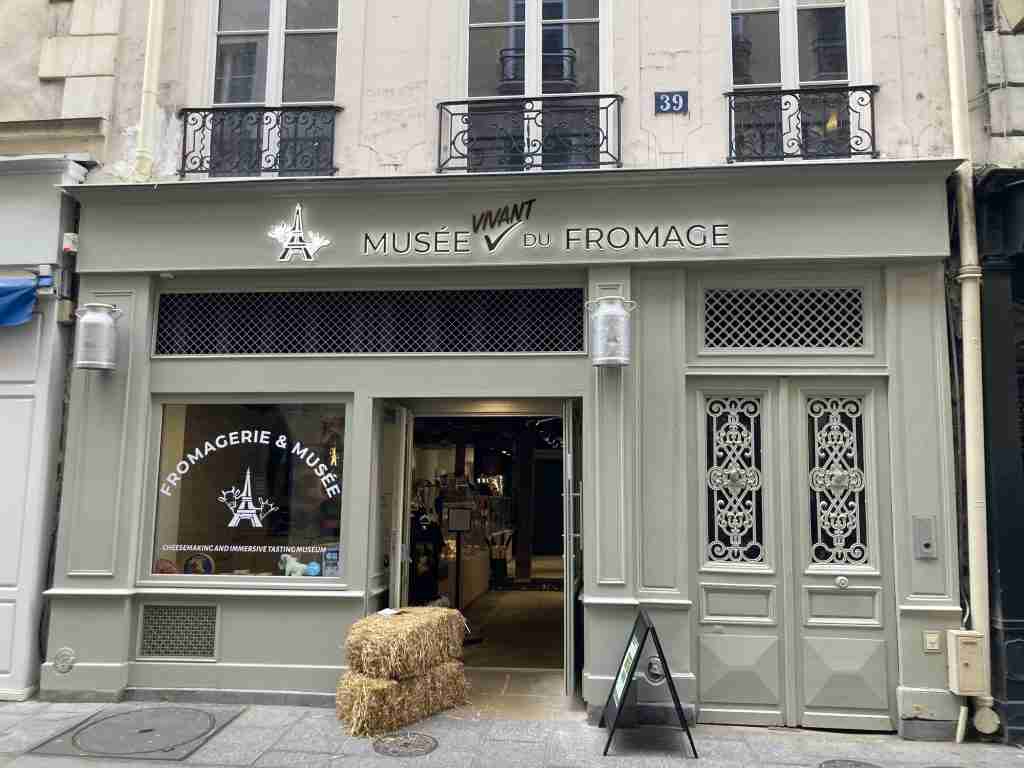 Musée Vivant du Fromage, facade and shop on the Ile St-Louis in Paris/Image by Courtney Traub/All rights reserved